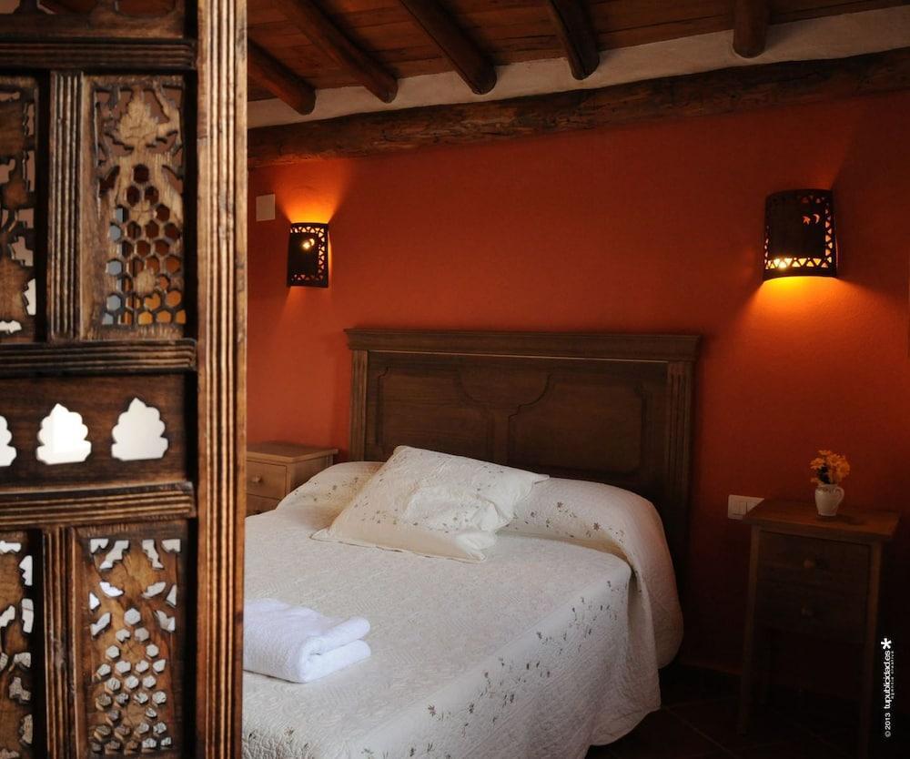 La Molinilla Apartamentos Y Hammam - Adults Only Linares de la Sierra Eksteriør bilde